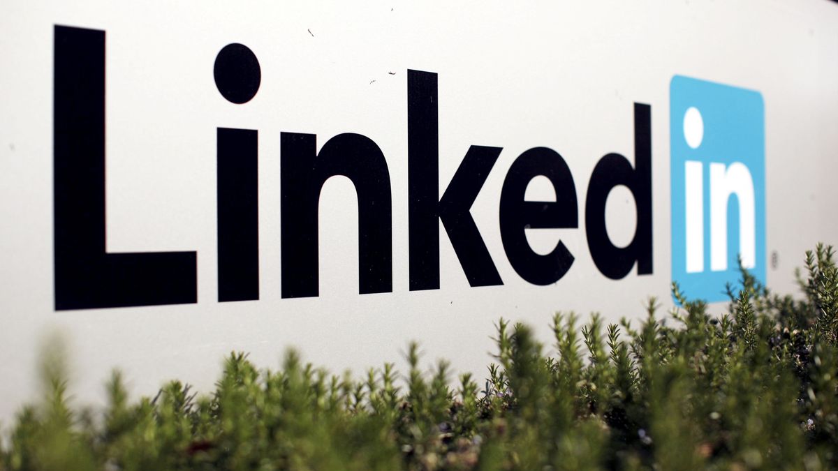 Limitar notificaciones y navegar en secreto: los trucos de LinkedIn que no te han contado