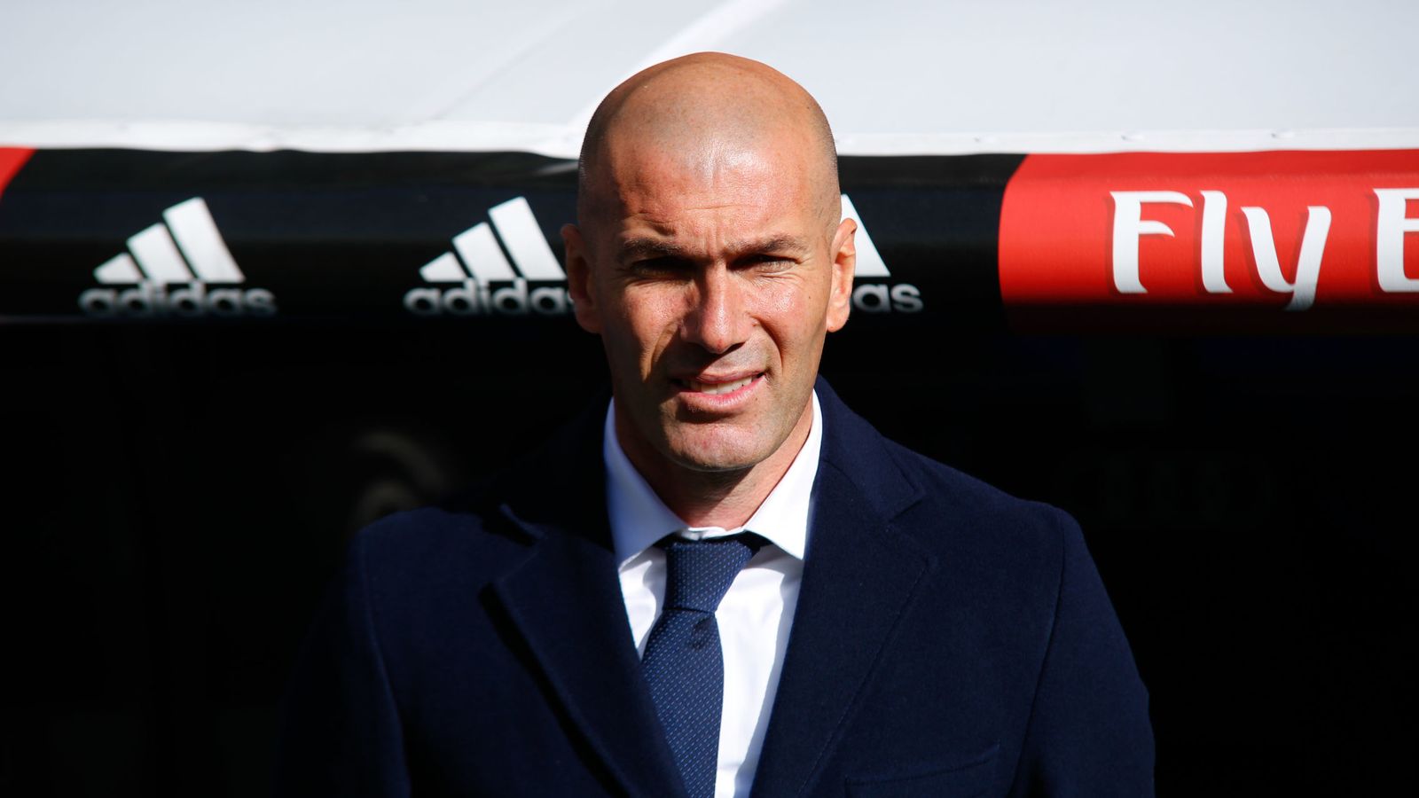 Foto: Zidane cayó en su primer derbi (Cordon Press).
