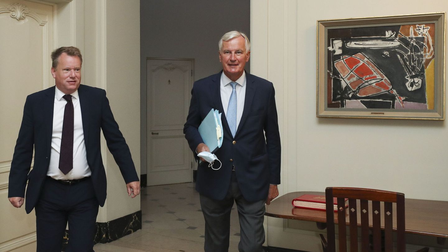 David Frost (izquierda) y Michel Barnier (derecha), negociadores del Brexit. (EFE)