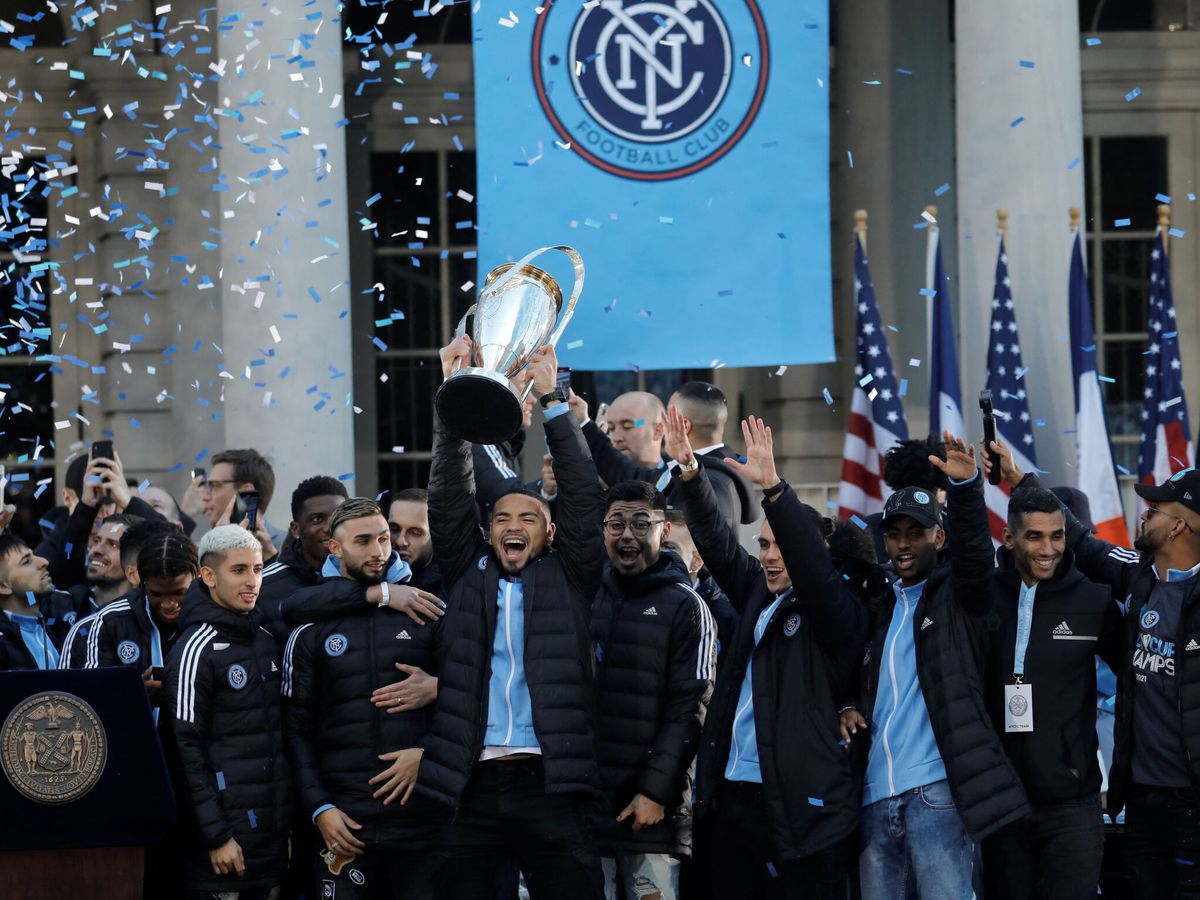 Foto: El New York City Football Club celebra la victoria en la Major League Soccer de 2021. (Reuters/Mike Segar)