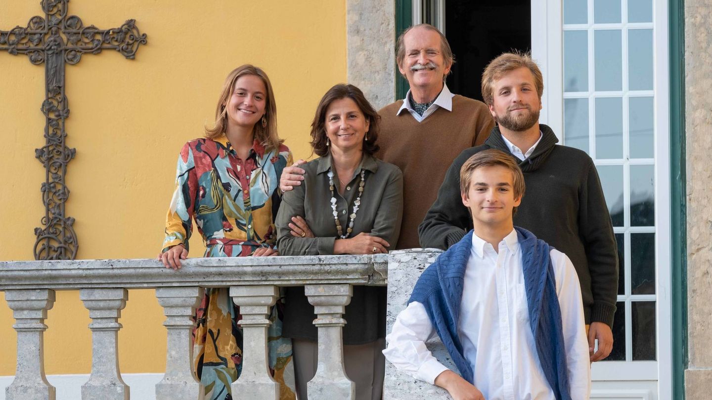 Dom Duarte, con su mujer y sus tres hijos. (Foto: Fundação Dom Manuel II)