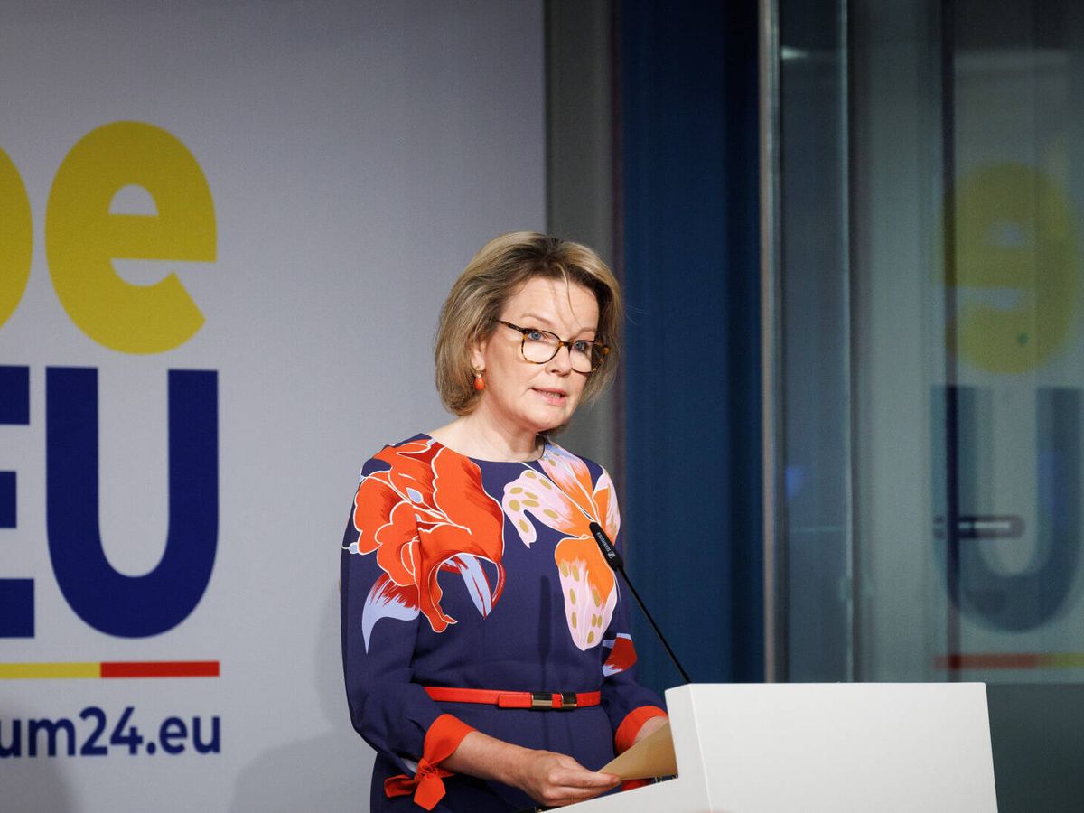 Foto: Matilde de Bélgica en su asistencia a un acto del Consejo de la Unión Europea en Bruselas. (Gtres