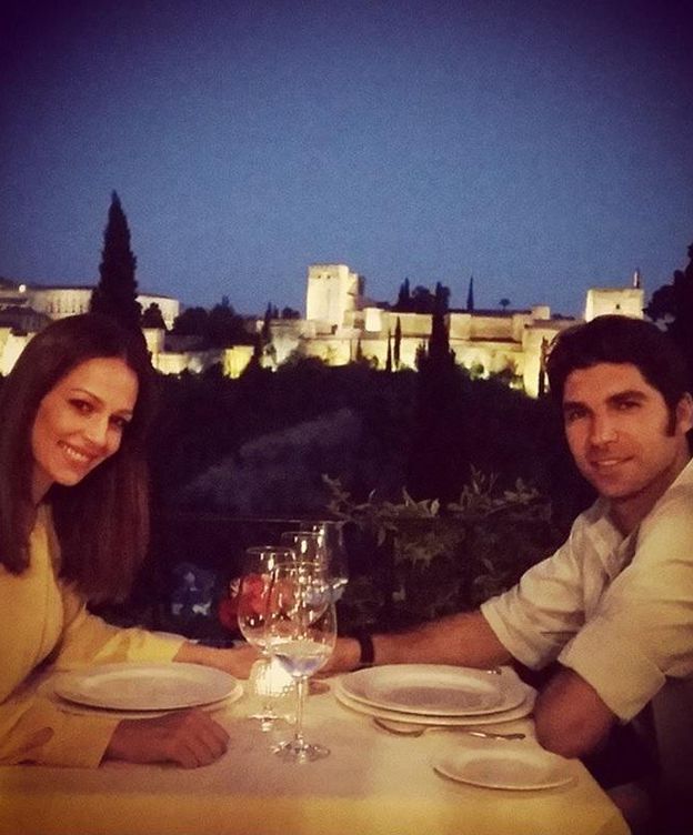 Foto: Eva y Cayetano disfrutan de su cena en un restaurante de Granada (Instagram)