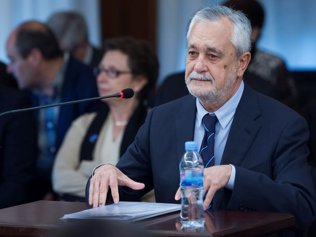Foto: El expresidente de la Junta de Andalucía, José Antonio Griñán. (EFE/Raúl Caro)