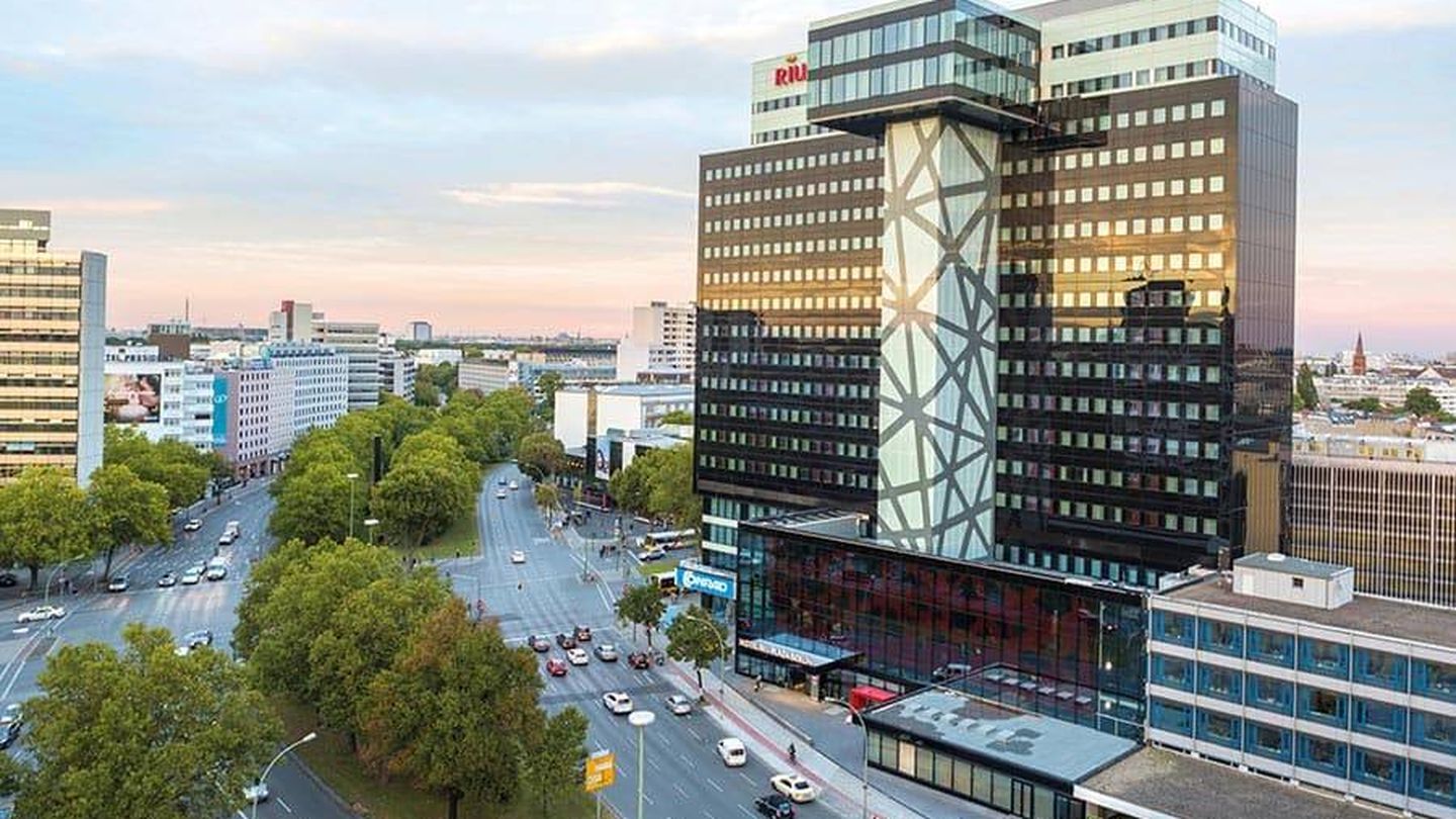 Los Colomer poseen el 73% de RIU Plaza Berlín.