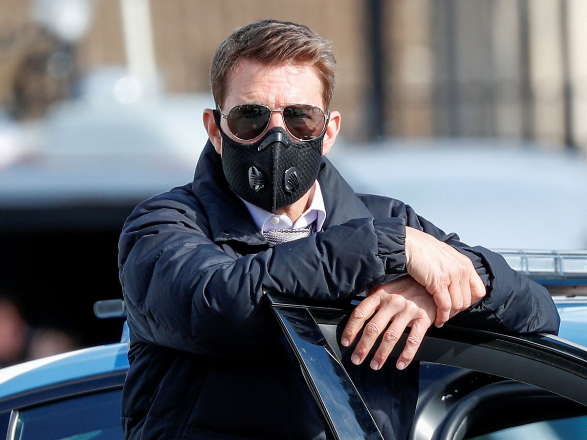 Foto: Tom Cruise tenía su BMW X7 a las puertas del hotel donde se alojaba (Reuters/Guglielmo Mangiapane)
