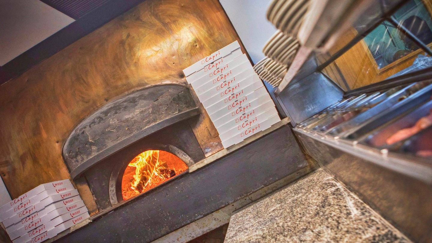 El horno de la pizzería Capri.