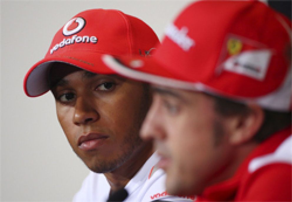 Foto: Por qué a Fernando Alonso y Lewis Hamilton todavía les separa un abismo