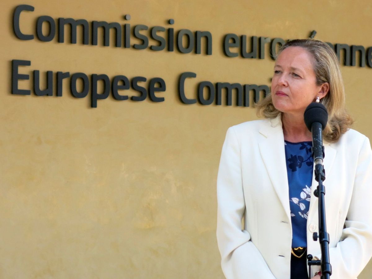 Foto: La ministra de Economía, Nadia Calviño, en su visita a la Comisión Europea. (EFE)