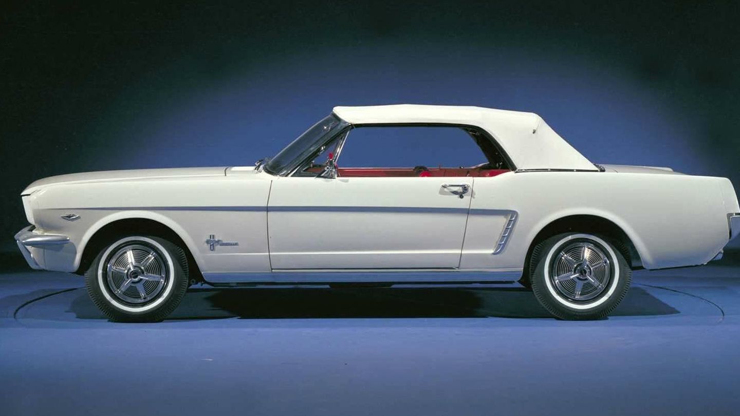 El Ford Mustang fue lanzado en 1964, y el primer día de venta ya tuvo 22.000 reservas.