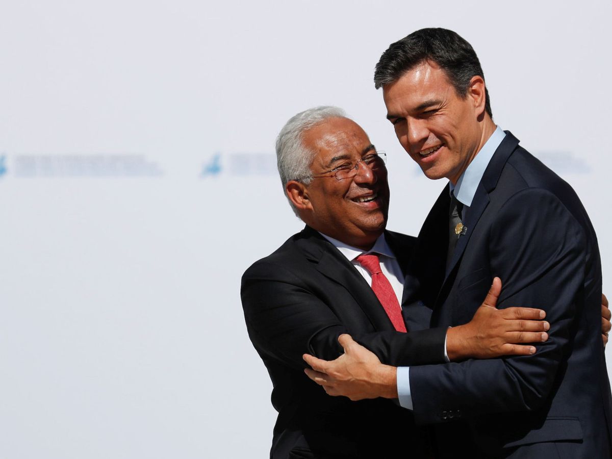Foto: António Costa y Pedro Sánchez. (Reuters)