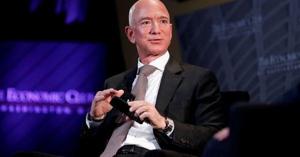 Foto: El fundador de Amazon, Jeff Bezos, en un acto en Washington. (Reuters)