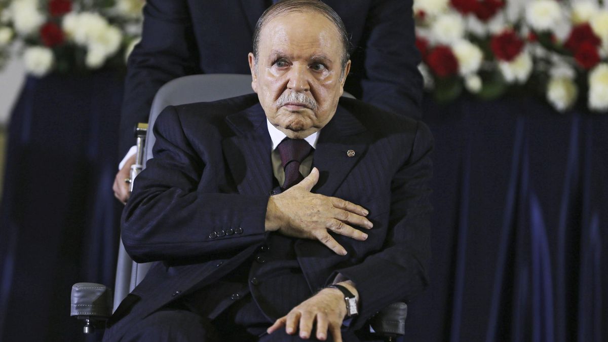 El presidente de Argelia retrasa los comicios y no se presentará como candidato
