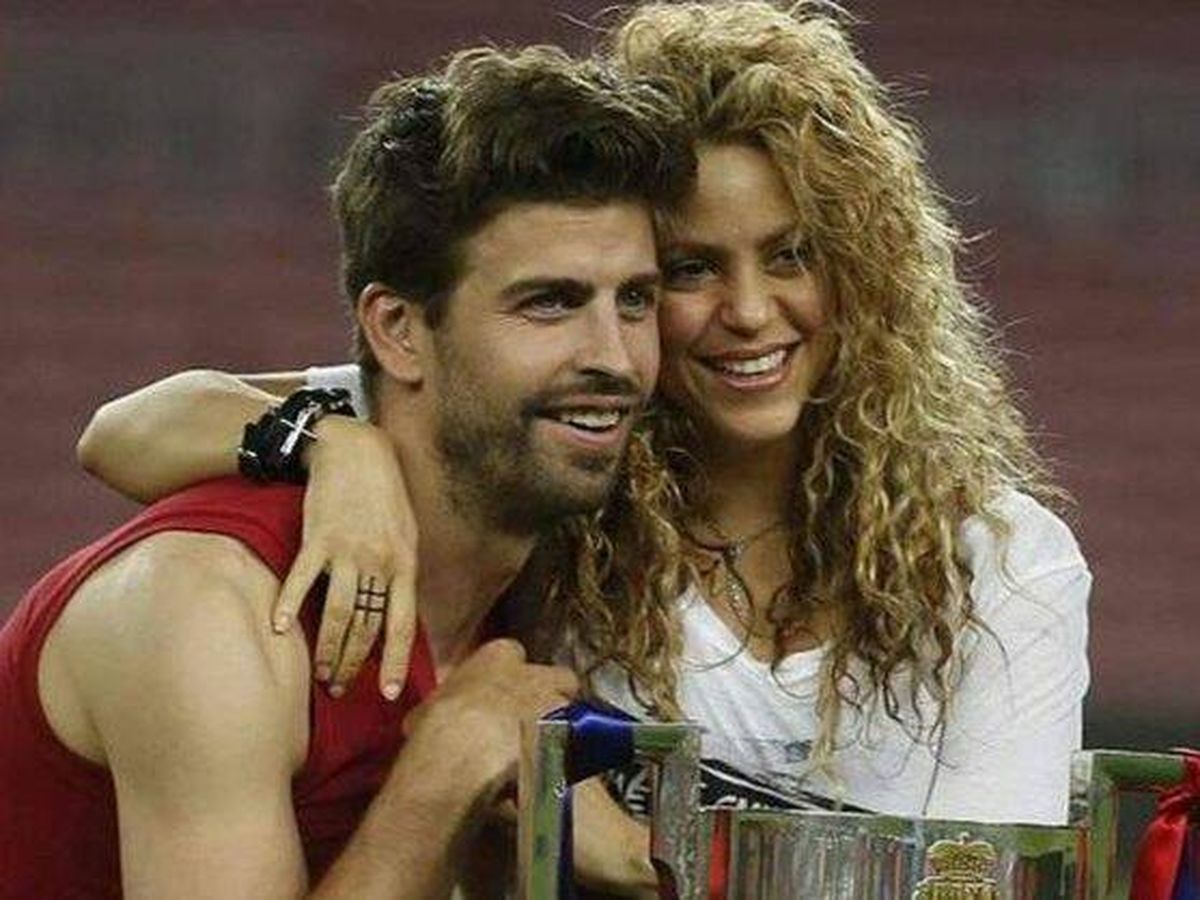 Foto:  Piqué y Shakira celebran un título del Barcelona. (EFE)