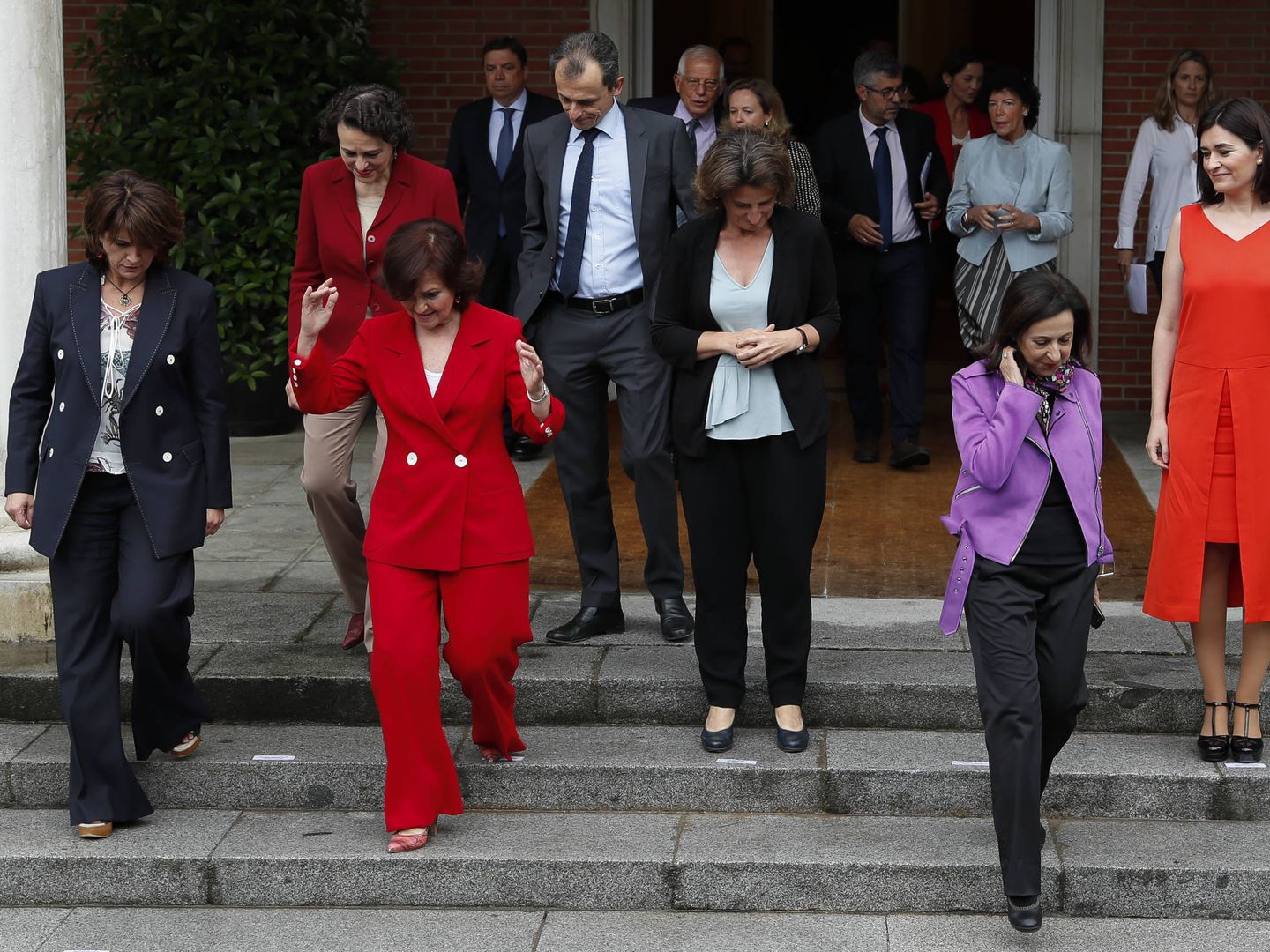 El equipo del PSOE minutos antes del posado oficial. (Gtresonline)