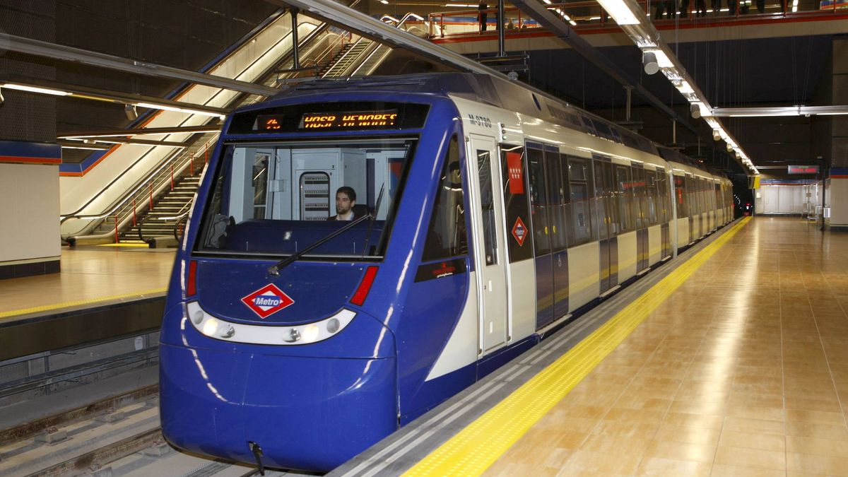 Pánico en el metro: un guardia civil frena un ataque con machete en un vagón atestado