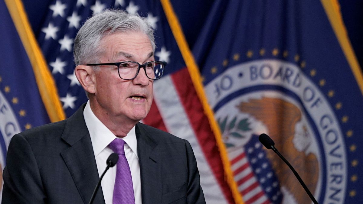 Powell (Fed) valora seguir subiendo los tipos porque la inflación sigue demasiado alta