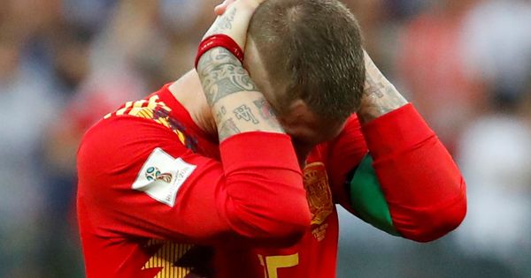 Foto: El lamento de Sergio Ramos tras la elminación de España en el Mundial de Rusia 2018. (Reuters)