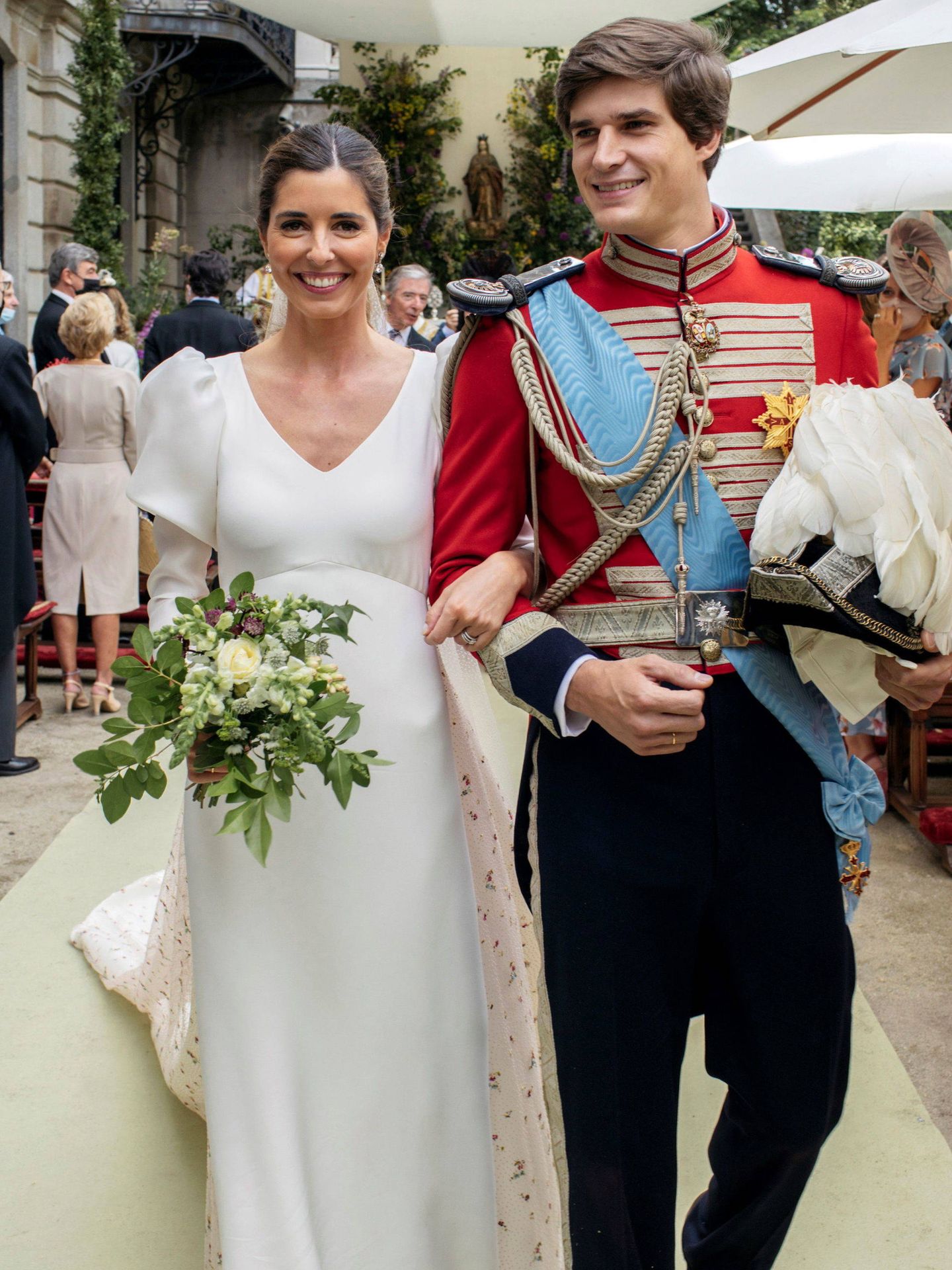 Carlos Fitz-James y Belén Corsini, durante su boda. (EFE)