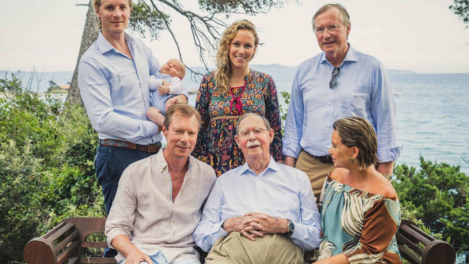 Foto: La familia ducal (excepto los hijos de los grandes duques) al completo. (© Cour grand-ducale / Cyril Moreau / Bestimage)