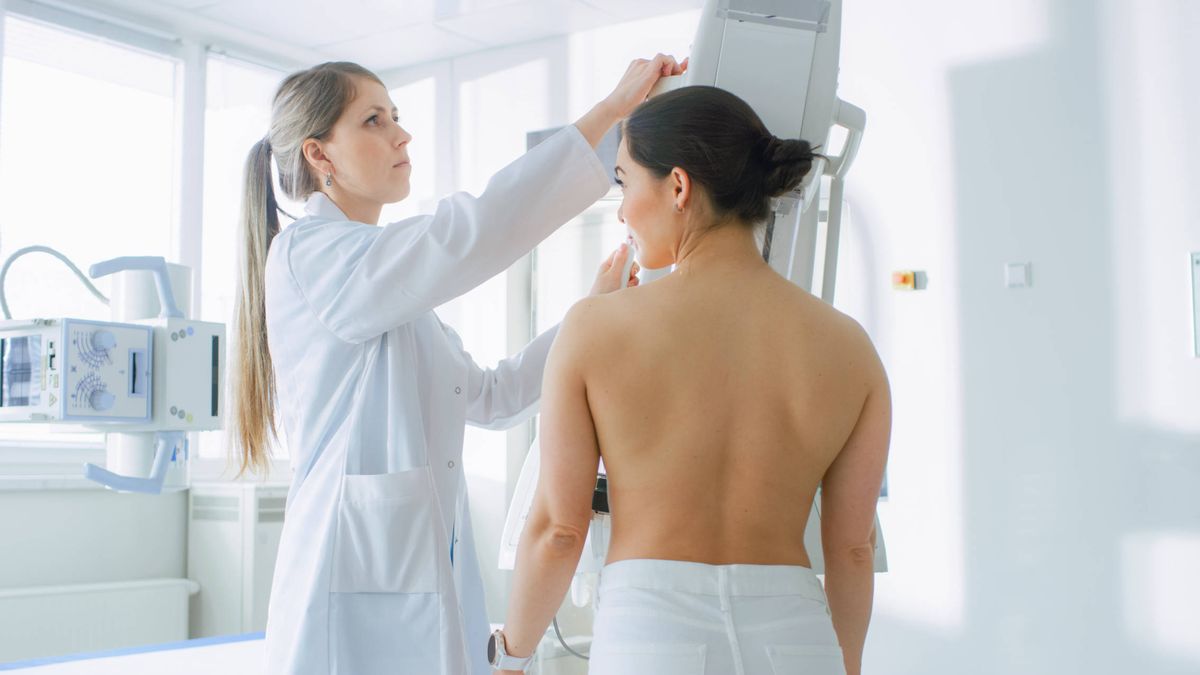 Las nuevas reglas con las que se harán las mamografías a mujeres con senos densos