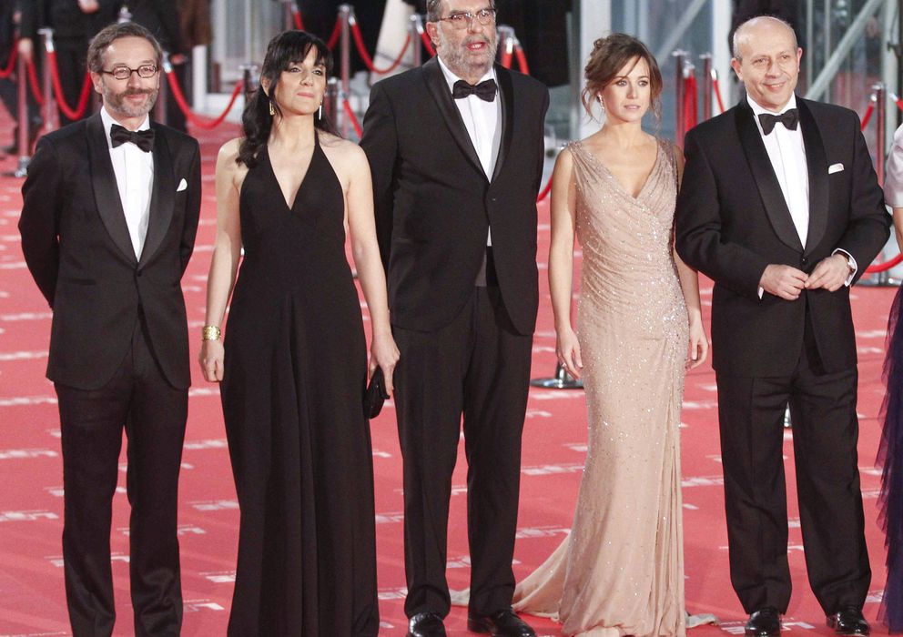Foto: José María Lassalle, Judith Colell, Enrique González Macho, Marta Etura y José Ignacio Wert, en la gala del año pasado. (Efe)