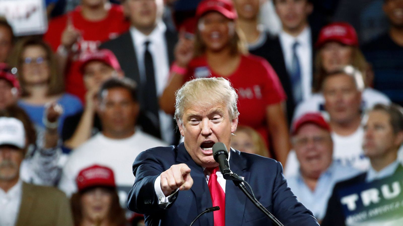 Foto: El candidato republicano a la presidente de Estados Unidos, Donald Trump, en un mitín en Phoenix, Arizona. (Reuters)