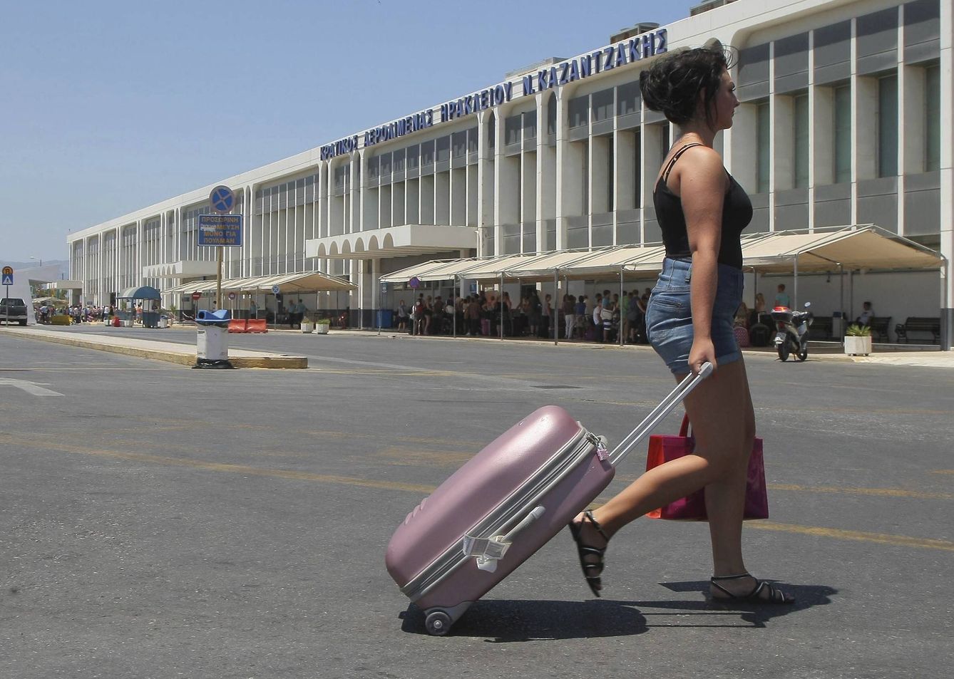 Aeropuerto de Heraklion en Creta. (EFE)