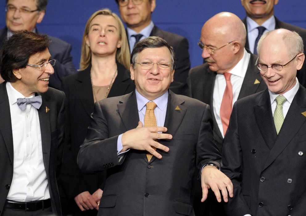 Foto: El primer ministro belga, Elio Di Rupo, el presidente de la Comisión Europea, Durao Barroso, y el presidente del Consejo Europeo, Van Rompuy. (Reuters)