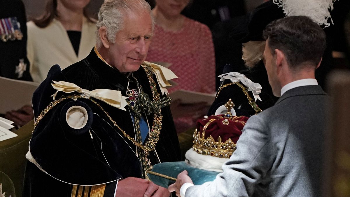 De las ausencias a la informalidad: los detalles de la 'otra' coronación de Carlos III