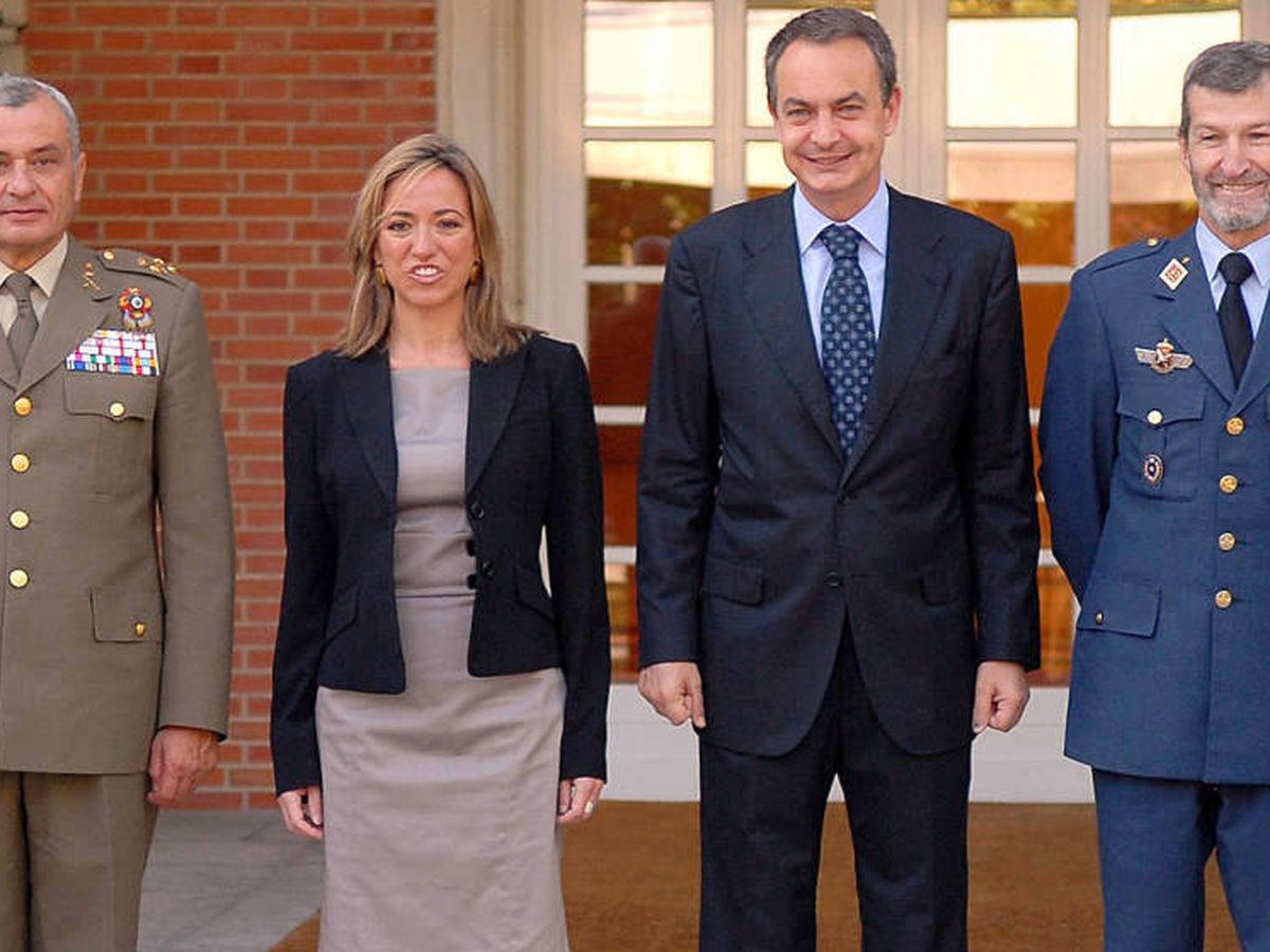 Foto: Fulgencio Coll, la exministra de Defensa Carme Chacón, el expresidente José Luis Rodríguez Zapatero y el exJemad José Julio Rodríguez. (Moncloa)