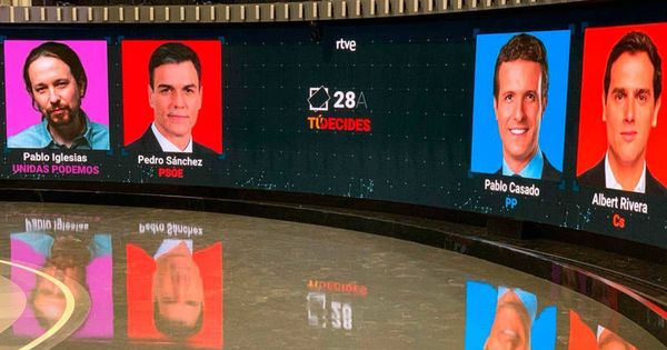 Foto: Todo listo en el Estudio 1 de Prado del Rey de TVE donde se celebrará este 22 de abril de 2019 el primer debate a cuatro de la campaña del 28-A. (rtve.es)