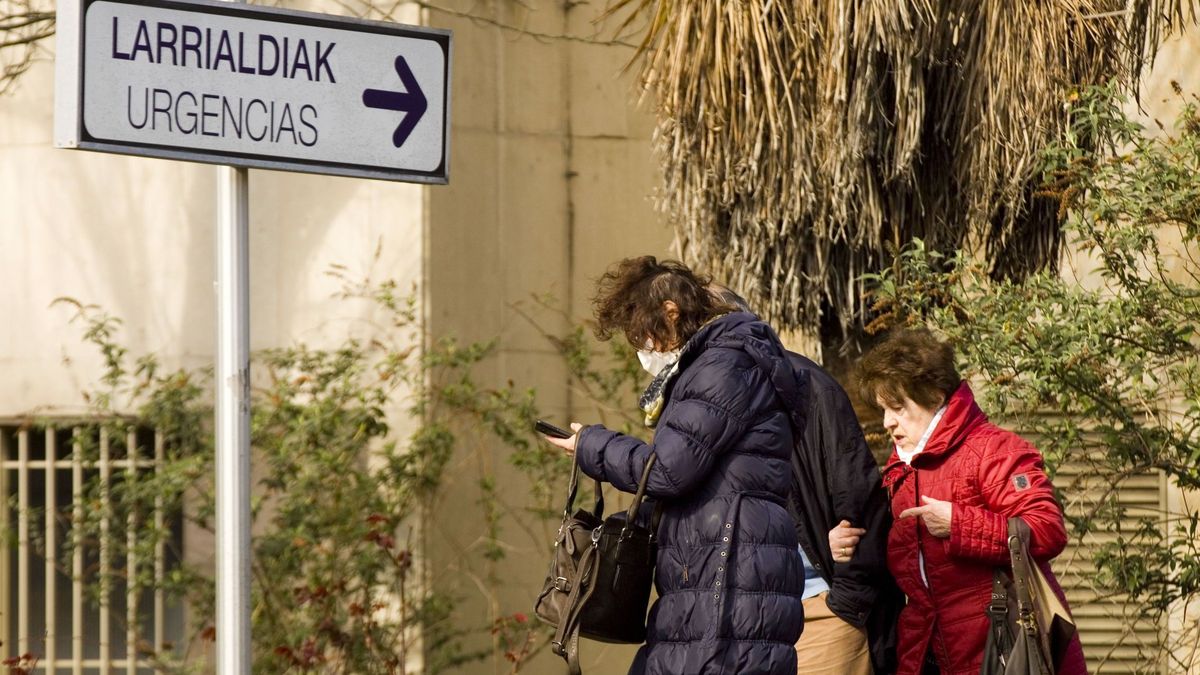 Euskadi reorganiza los servicios y contrata a  médicos al estar en cuarentena 100 sanitarios