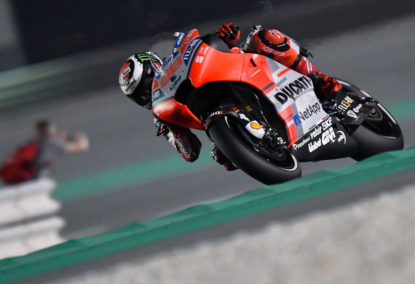 Jorge Lorenzo tendrá que negociar pronto su futuro en Ducati. (EFE)