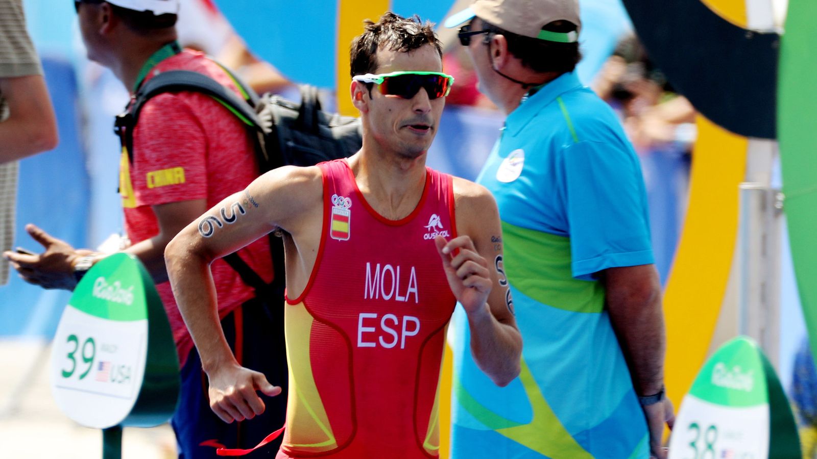 Foto: El atleta español Mario Mola durante la disputa del triatlón de los Juegos Olímpicos de Río (EFE)