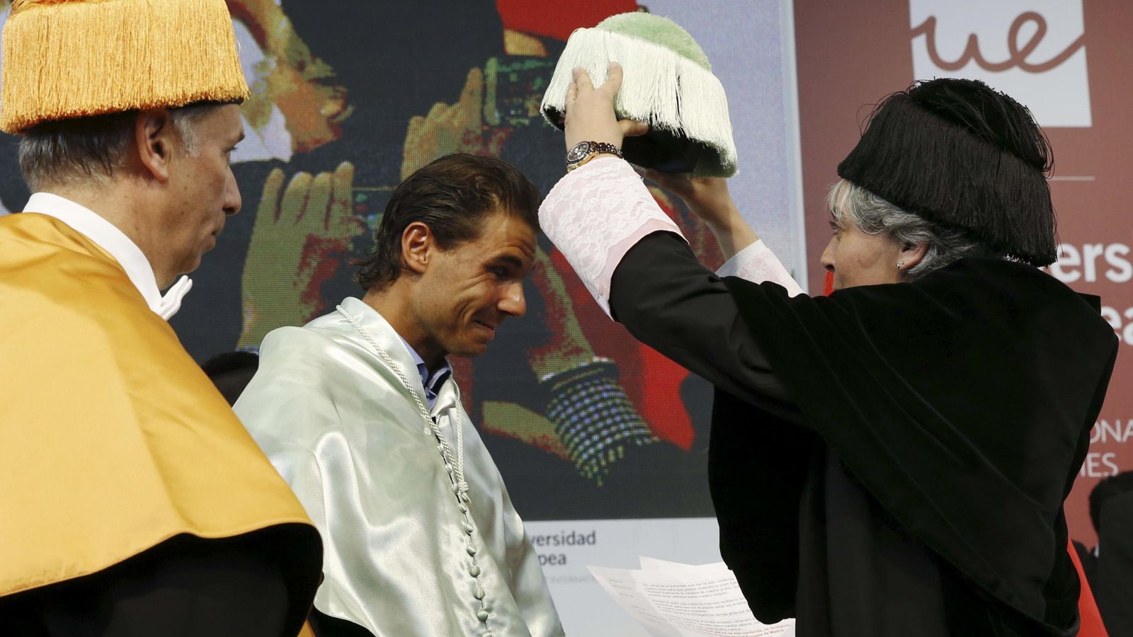 Foto: El tenista Rafael Nadal (c) durante su acto de investidura como Doctor Honoris causa por la Universidad Europea.