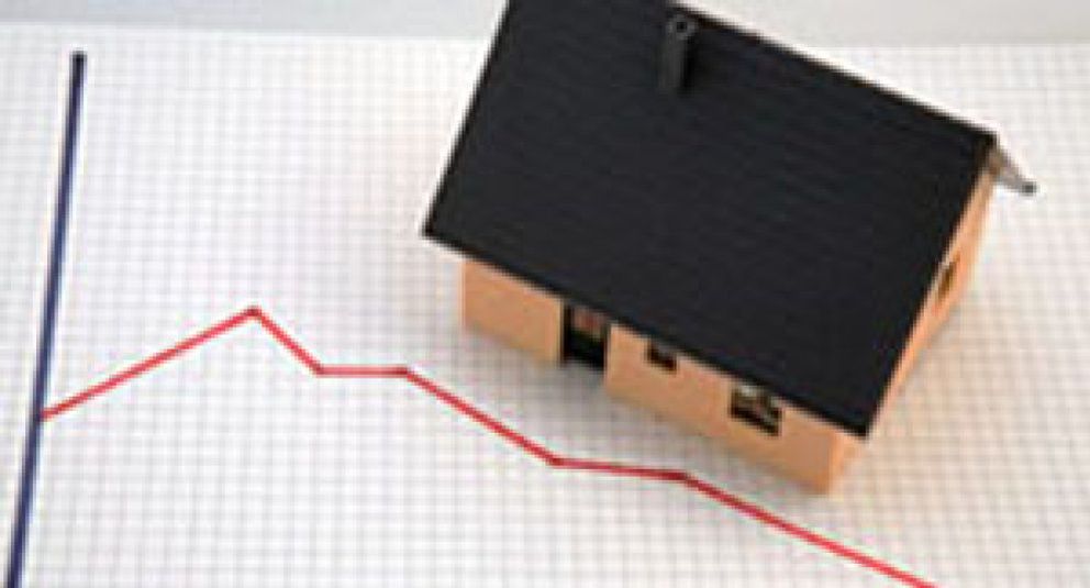 Foto: El precio de la vivienda todavía tiene que caer un 27%, según Aguirre Newman