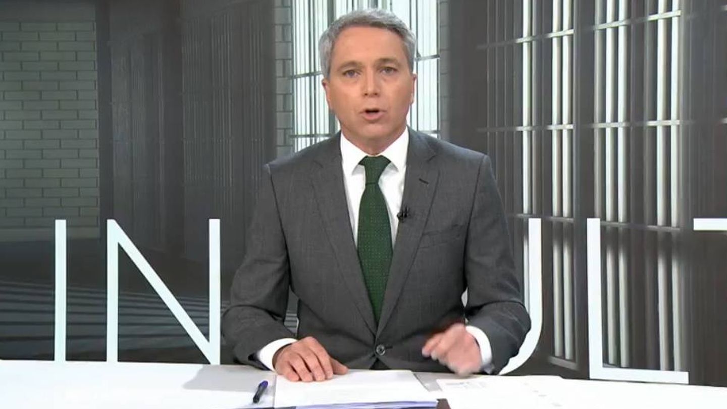 Vallés comentando las últimas declaraciones de Sánchez. (Antena 3).