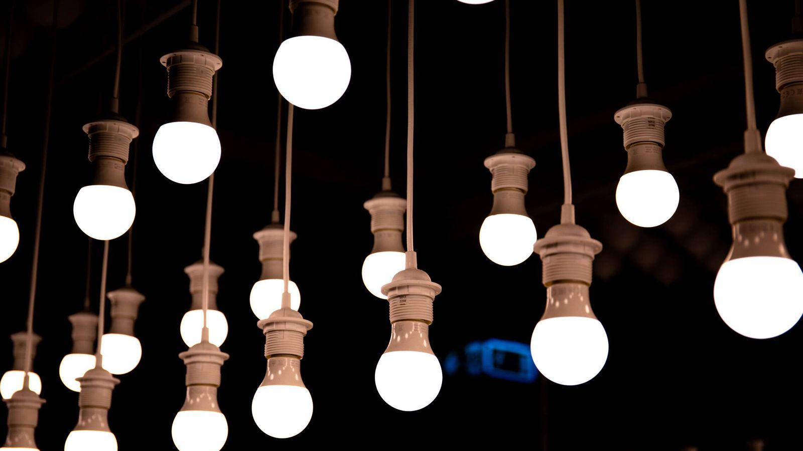 Precio de la luz por horas hoy, jueves 8 de octubre: las horas más baratas y más caras