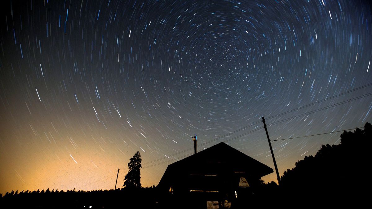 Trucos para ver y fotografiar la lluvia de estrellas de las Delta Acuáridas