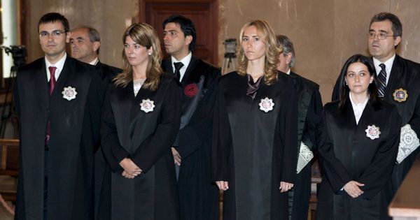 Foto: Varios jueces en un acto de toma de posesión de su cargo en Palma de Mallorca. (EFE)