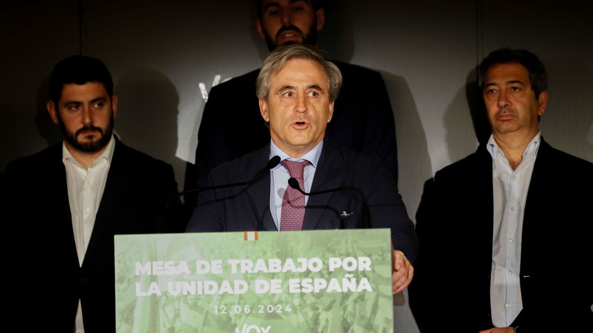 El consejero de Vox en Extremadura abandona a Abascal y seguirá en el gobierno de Guardiola