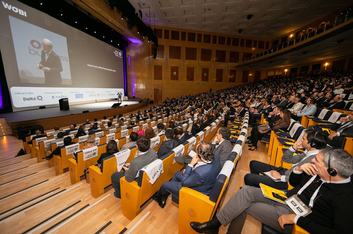 Nicholas Negroponte, en el World Buisiness Forum. 