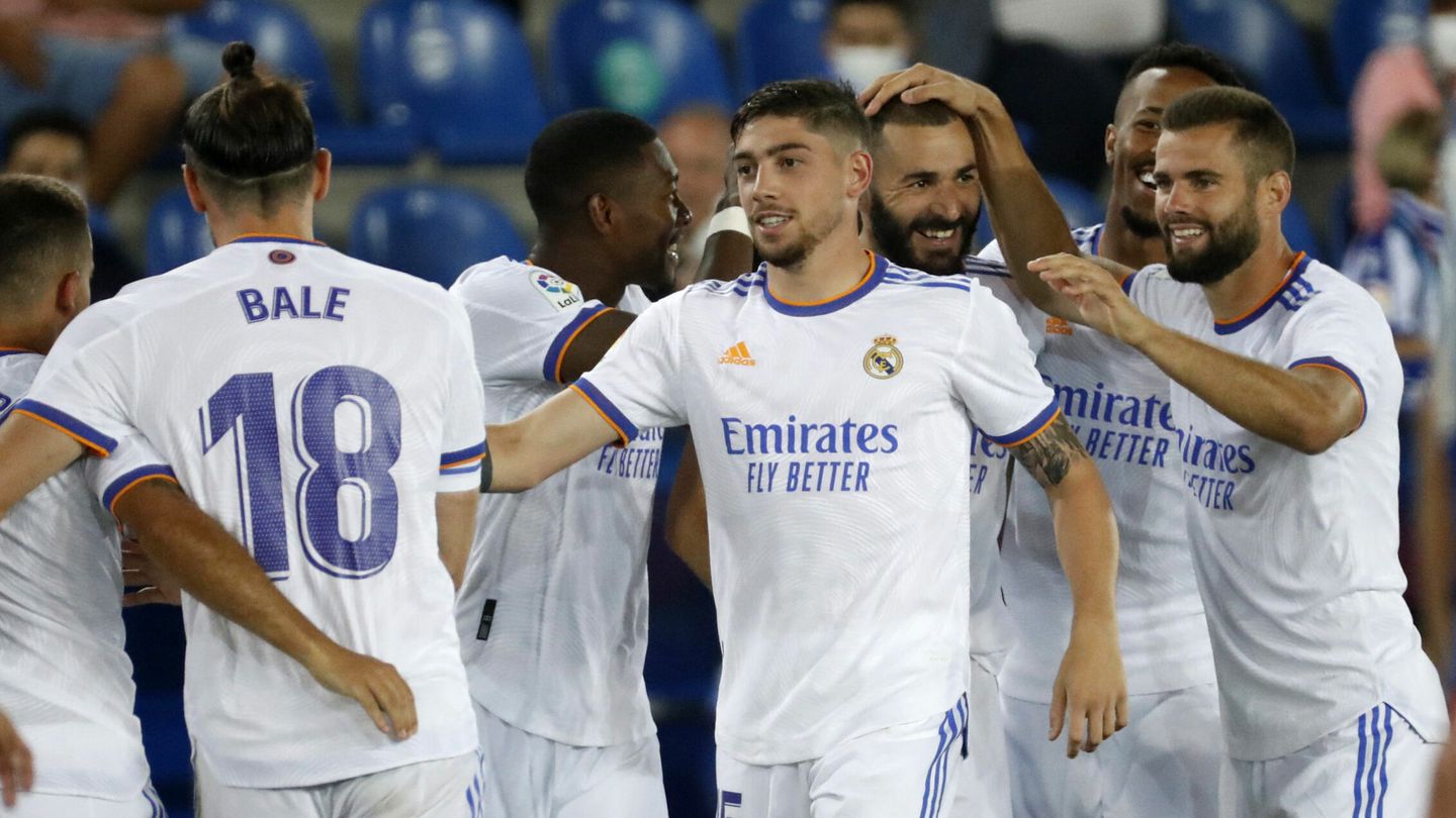 El Real Madrid celebra su primer gol ante el Alavés en la primera jornada de LaLiga. (EFE)
