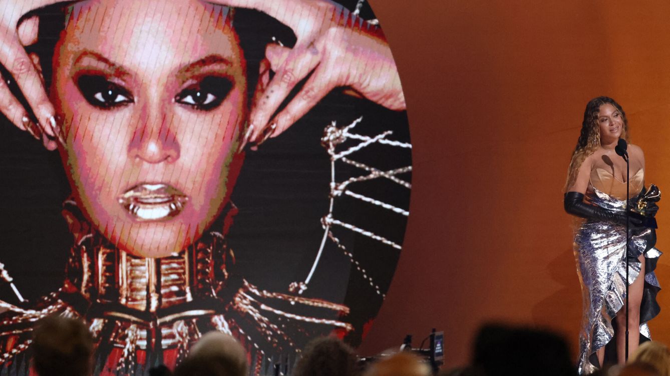 Foto: Beyoncé en la gala de los Grammy de este domingo. (Reuters) 