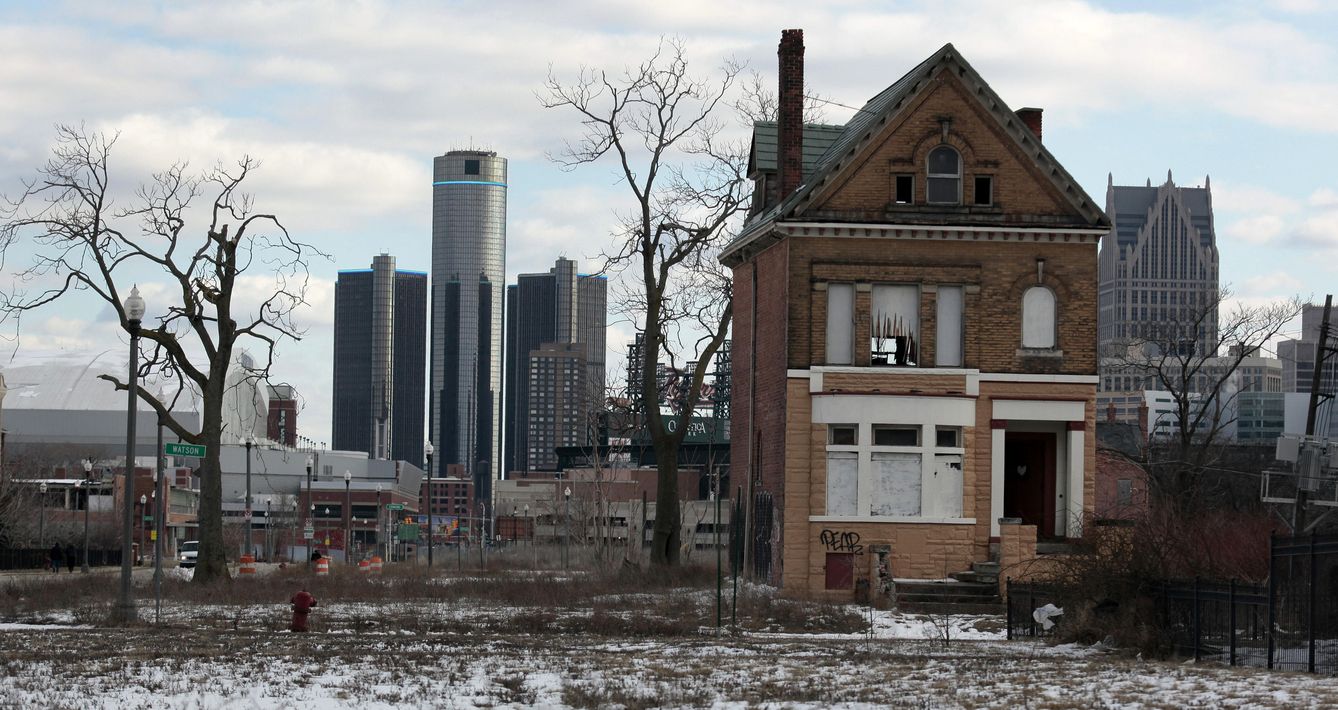 La ciudad de Detroit es quizás el gran ejemplo del desmoronamiento que define Packer. (Reuters)