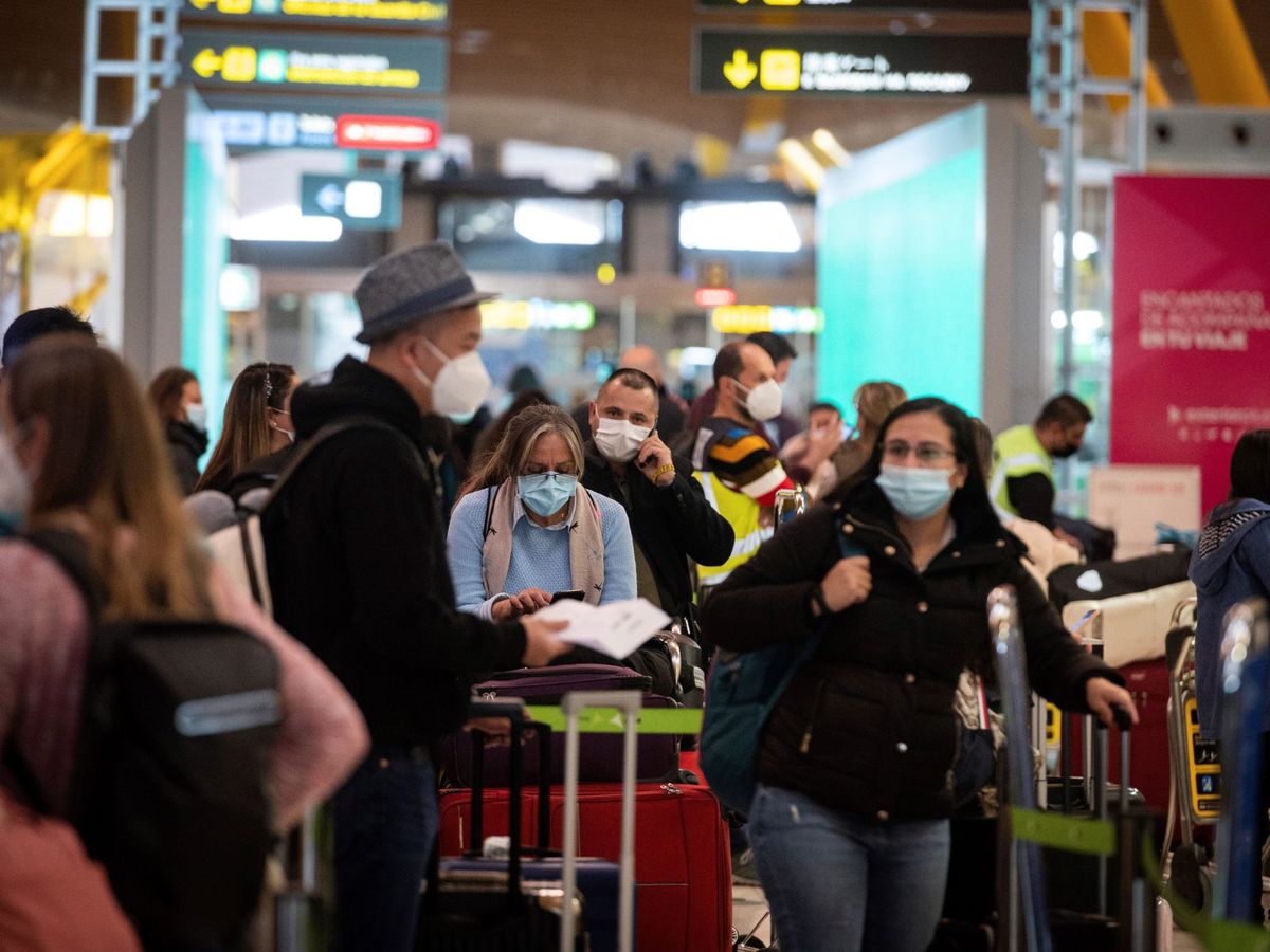 Foto: La caída de pasajeros en aeropuertos se acentúa en octubre, con un 82% menos.