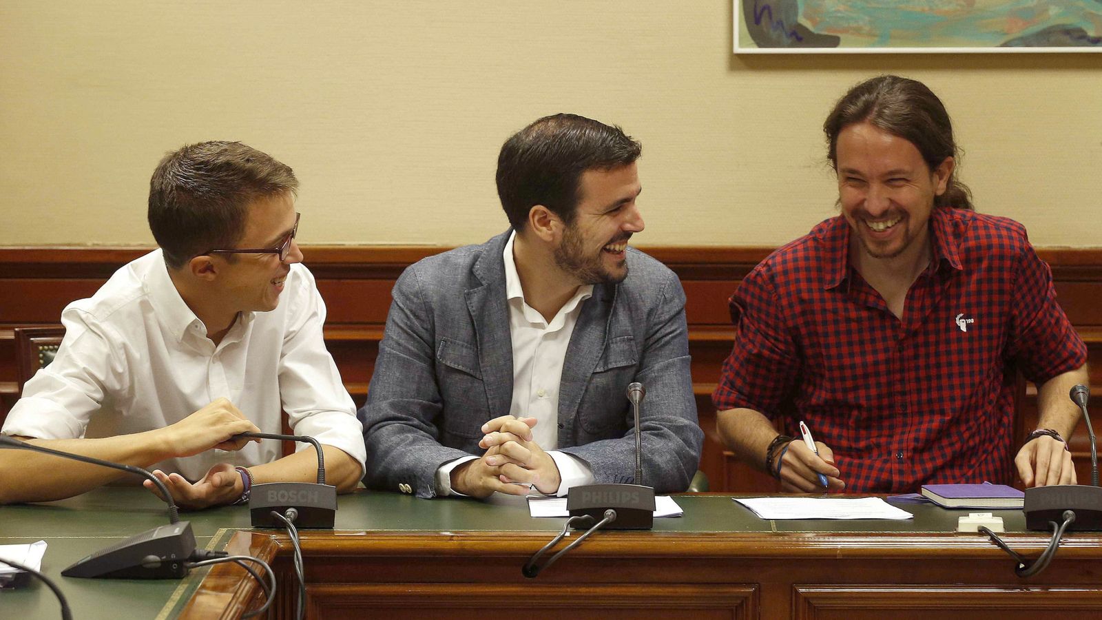 Foto: El secretario de Política de Podemos, Íñigo Errejón (i); el coordinador federal de Izquierda Unida, Alberto Garzón (c), y el secretario general de Podemos, Pablo Iglesias. (EFE)