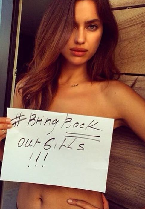 Foto: Imagen compartida por Irina Shayk en su perfil de Instagram para exigir la liberación de las niñas secuestradas (Gtres)