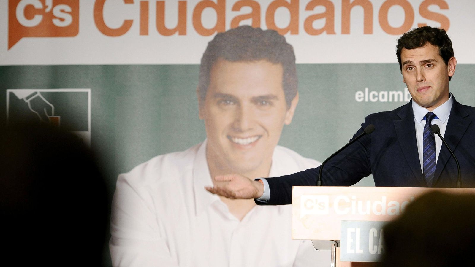 Foto: Albert Rivera, en el cierre de campaña de las elecciones andaluzas de Ciudadanos. (Efe)